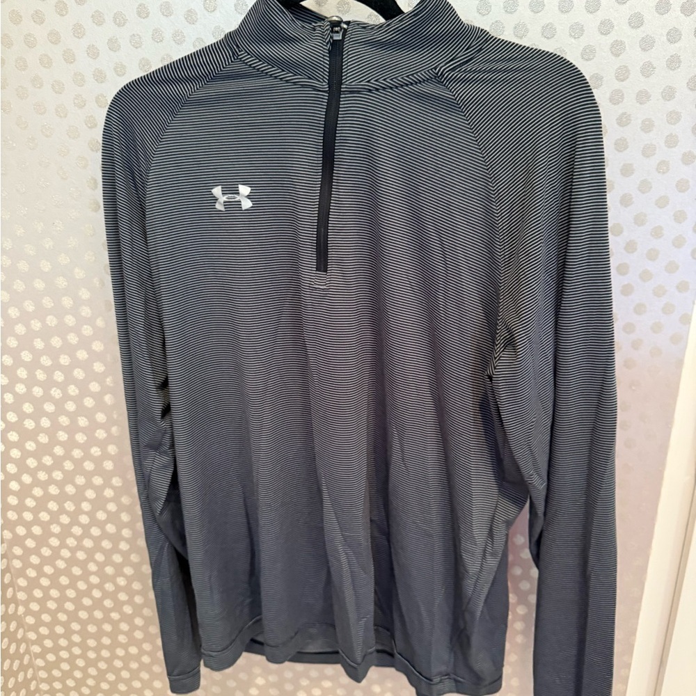 Under Armour Grey Lightweight Stripe Tech Quarter Zip Size Large active HeatGear